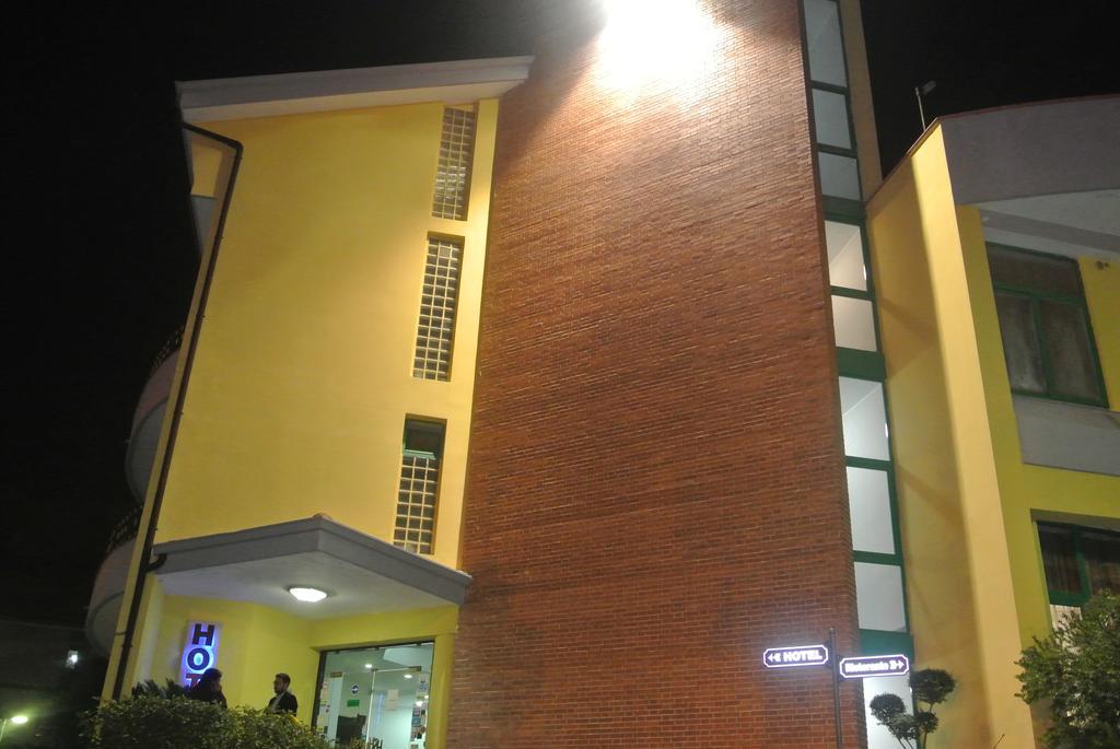 Hotel Stefano A Melito Melito di Napoli Exterior foto
