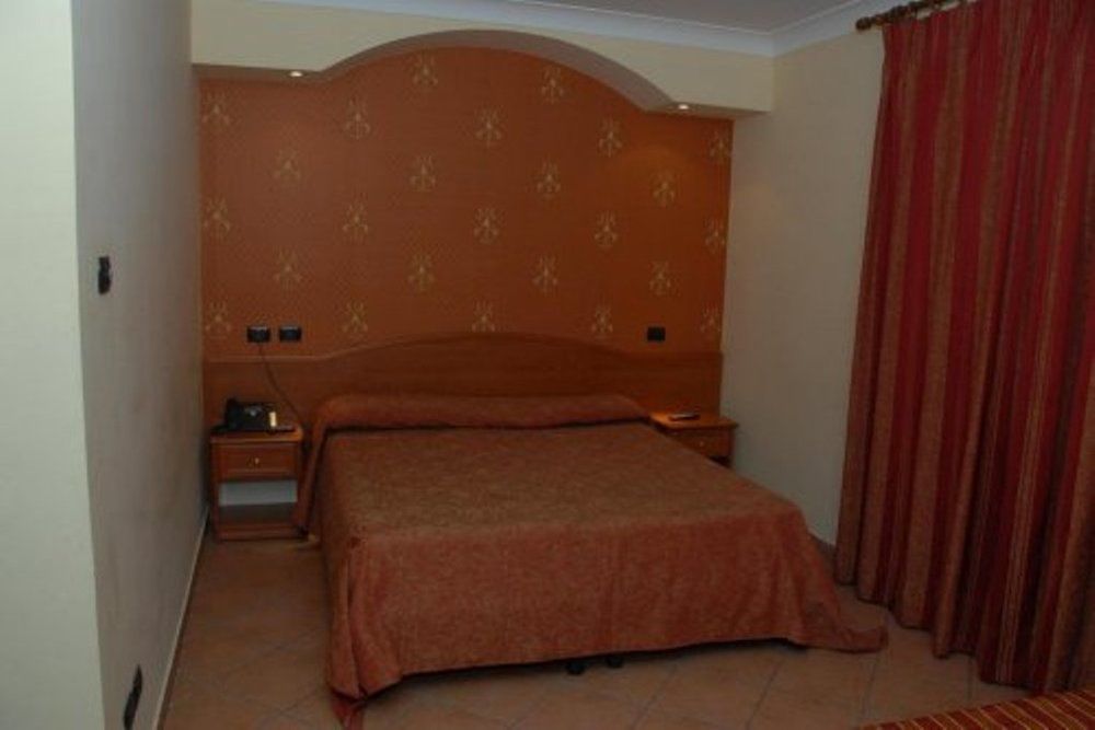 Hotel Stefano A Melito Melito di Napoli Exterior foto